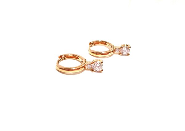 ROSE GOLD HUGGIES WITH DOUBLE CZS