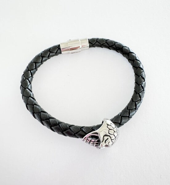 BLACK LEATHER BRACELET WITH SKULL